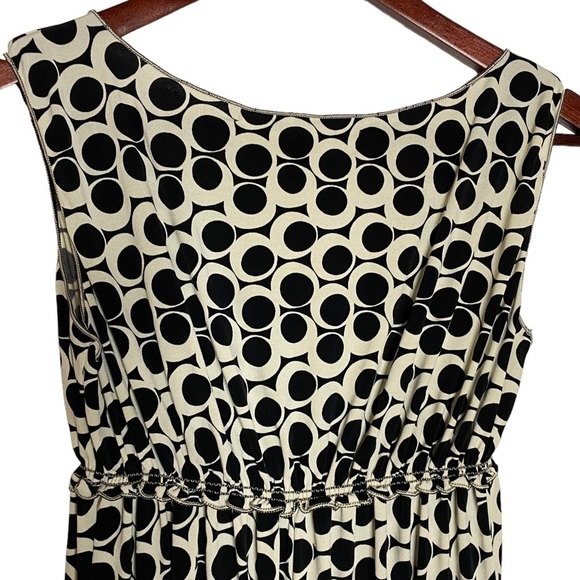 Max Studio Mini Black White Geometric Pattern Empire Waist A-Line Dress XS - Picture 9 of 12